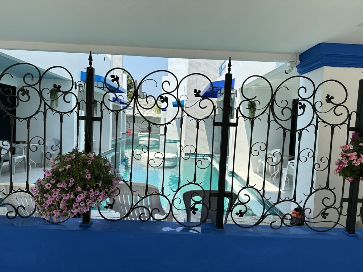 Mona Lisa pool villa