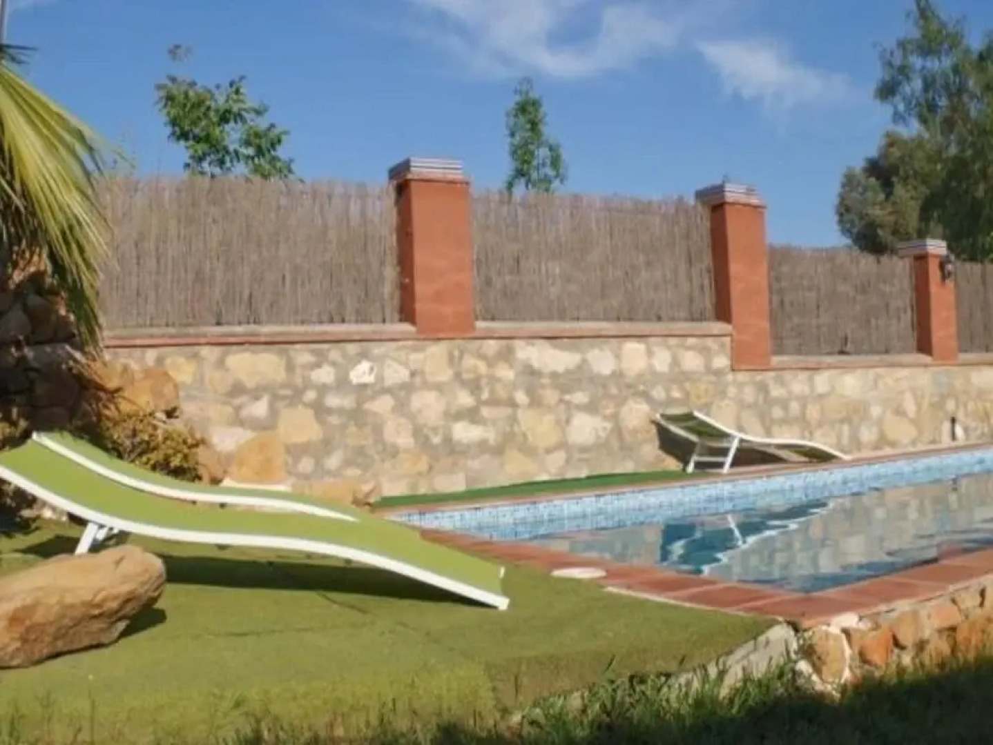 Cadiz 100810 4 Bedroom Holiday home By Mo Rentals