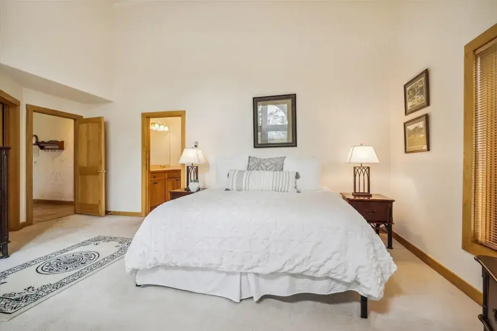 Red Hawk Retreat 6 Bedroom Home by Redawning