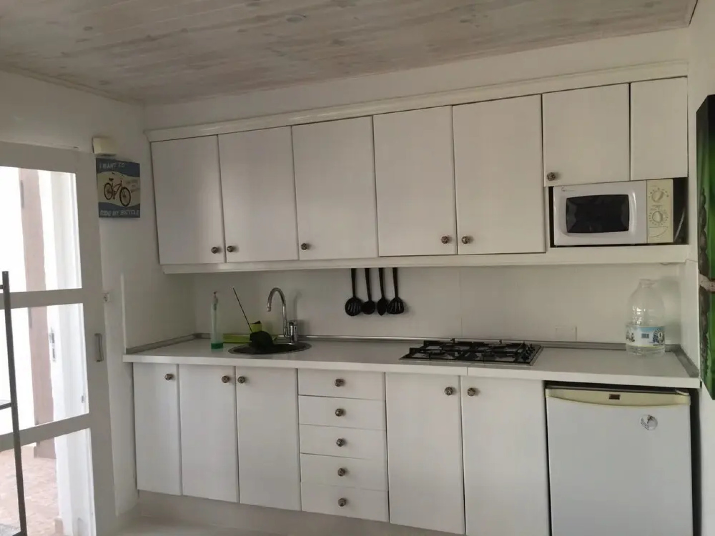 Lightbooking - View and pool