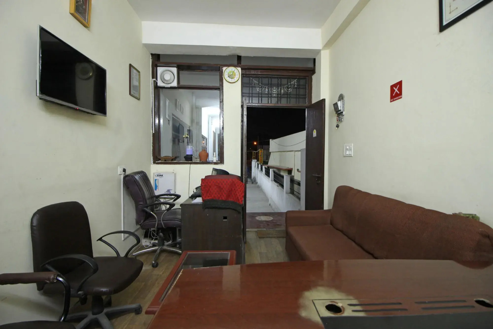 OYO 4464 near Chakrata Road