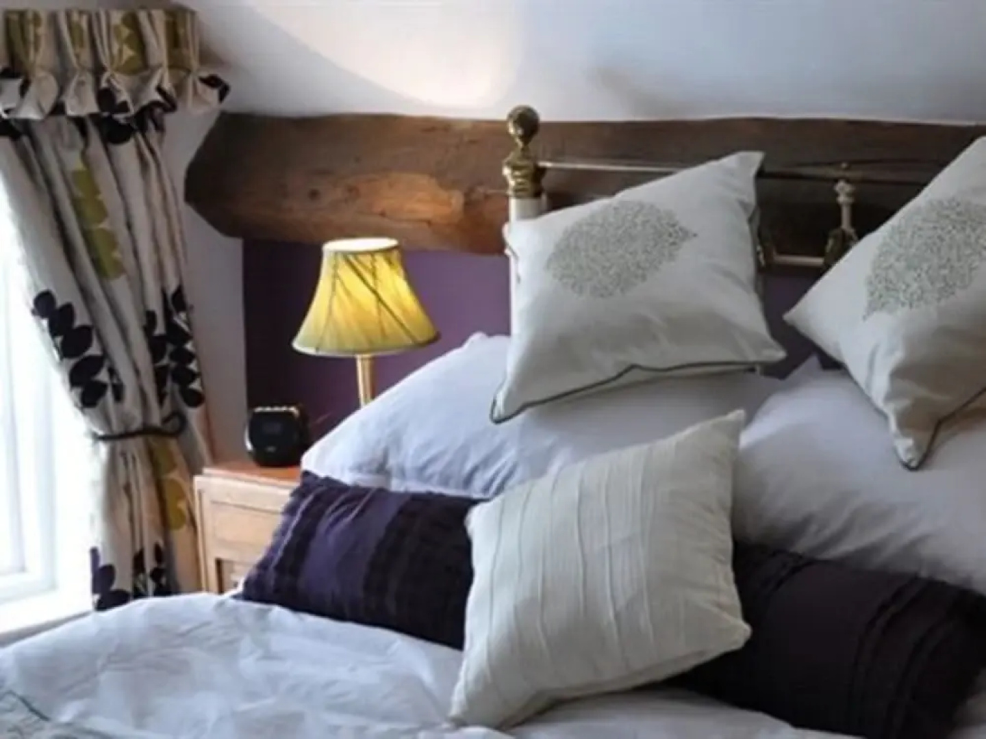 Old Ivy House Bed & Breakfast