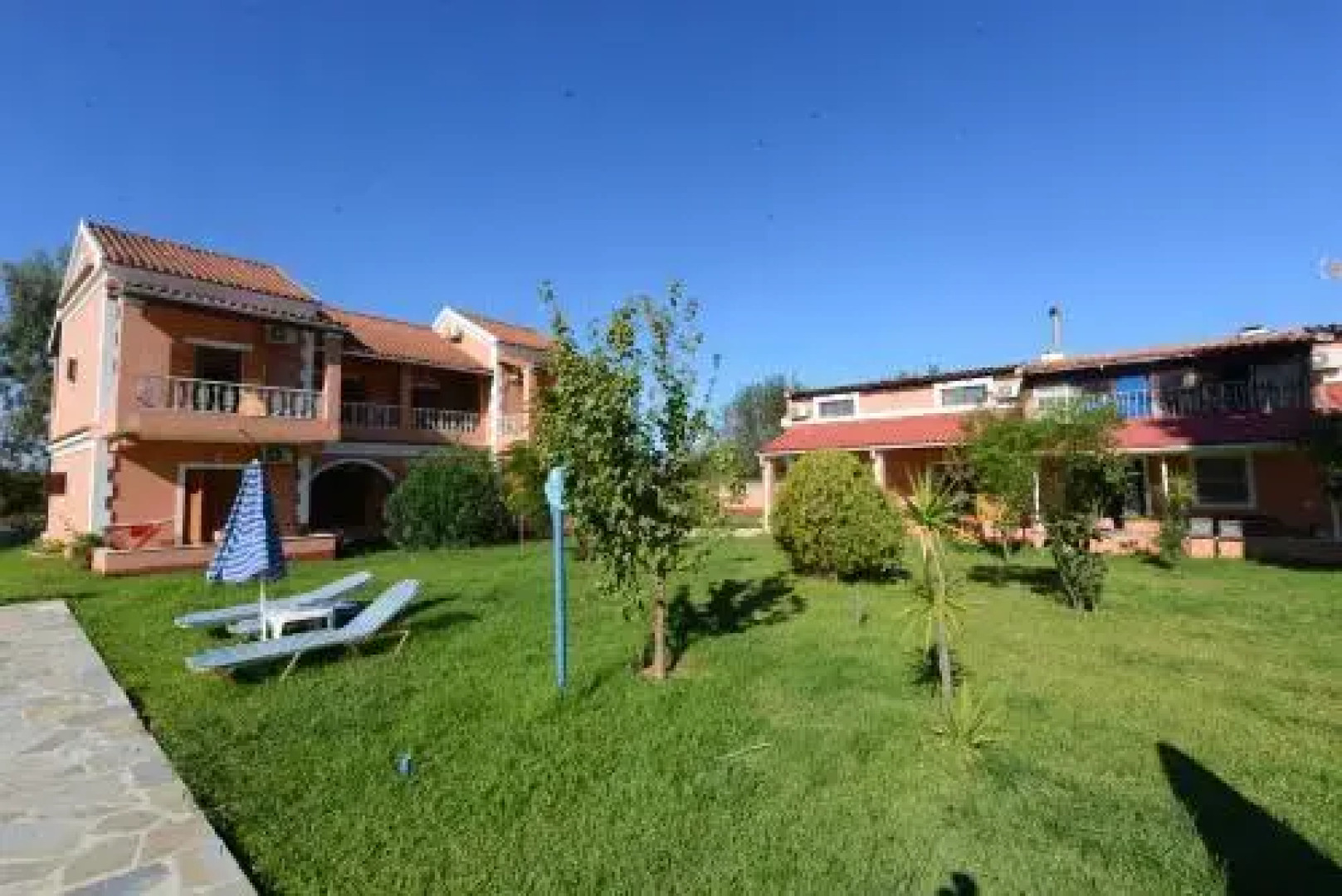 Charlies Venus Apartments