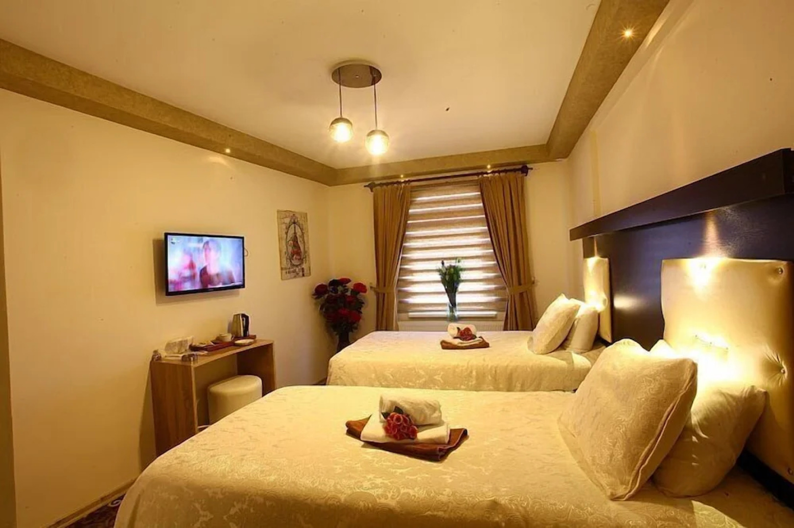 City Hotel