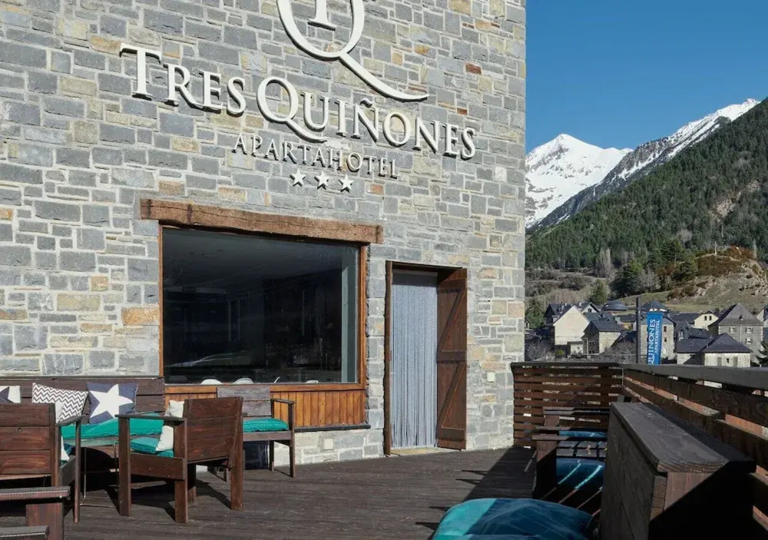 Aparthotel Tres Quiñones