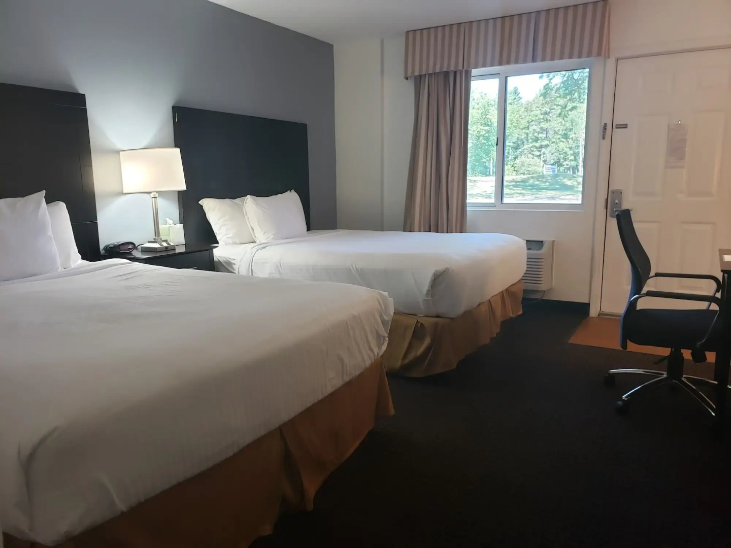 Travelodge by Wyndham Traverse City MI