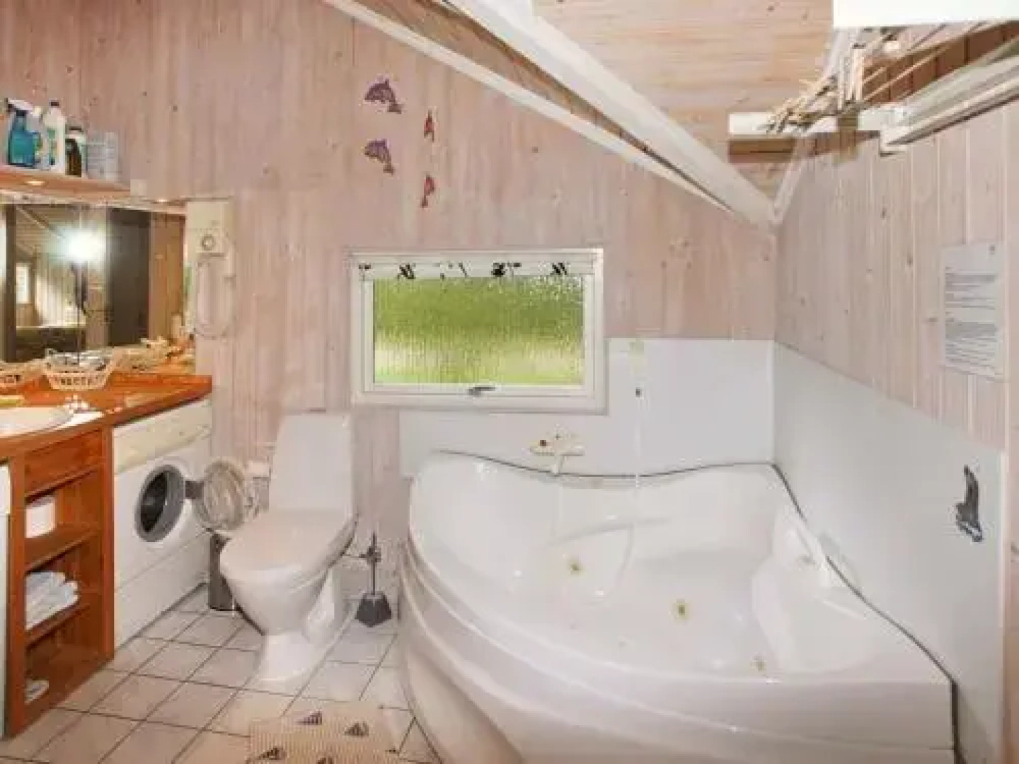 Three-Bedroom Holiday home in Tarm 5