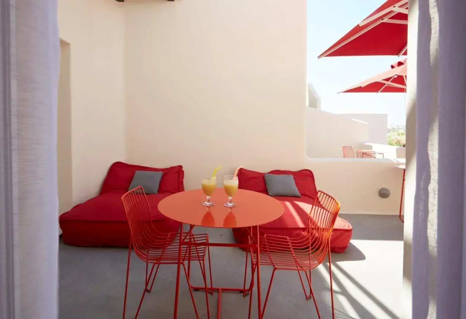 Art Hotel Santorini