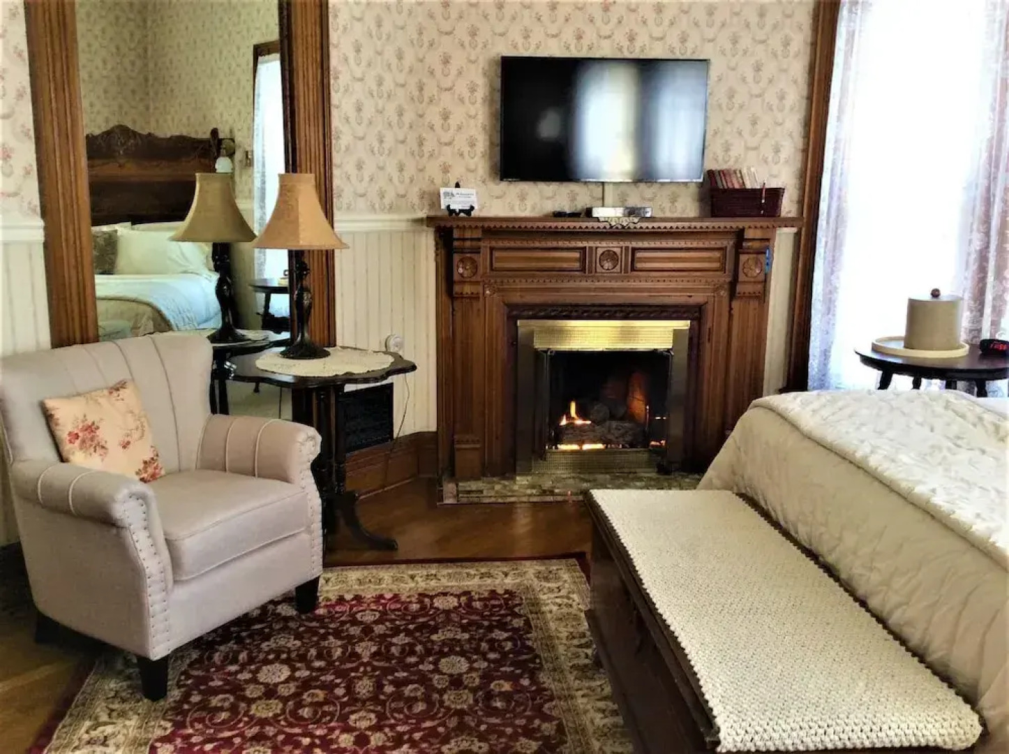 Rockwell Falls Inn and Wine Bar