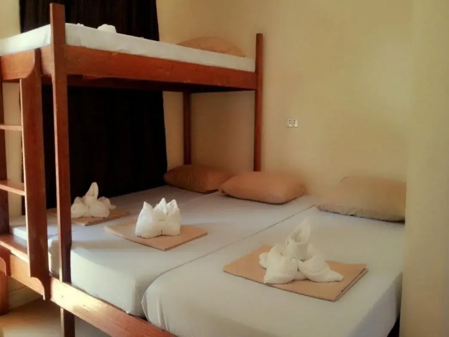 Joaquinn's Bed & Breakfast