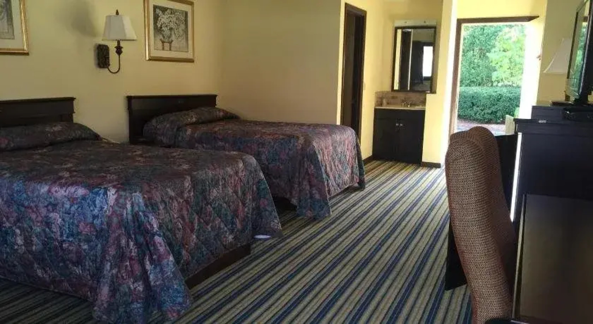 Captains Lodge Motel