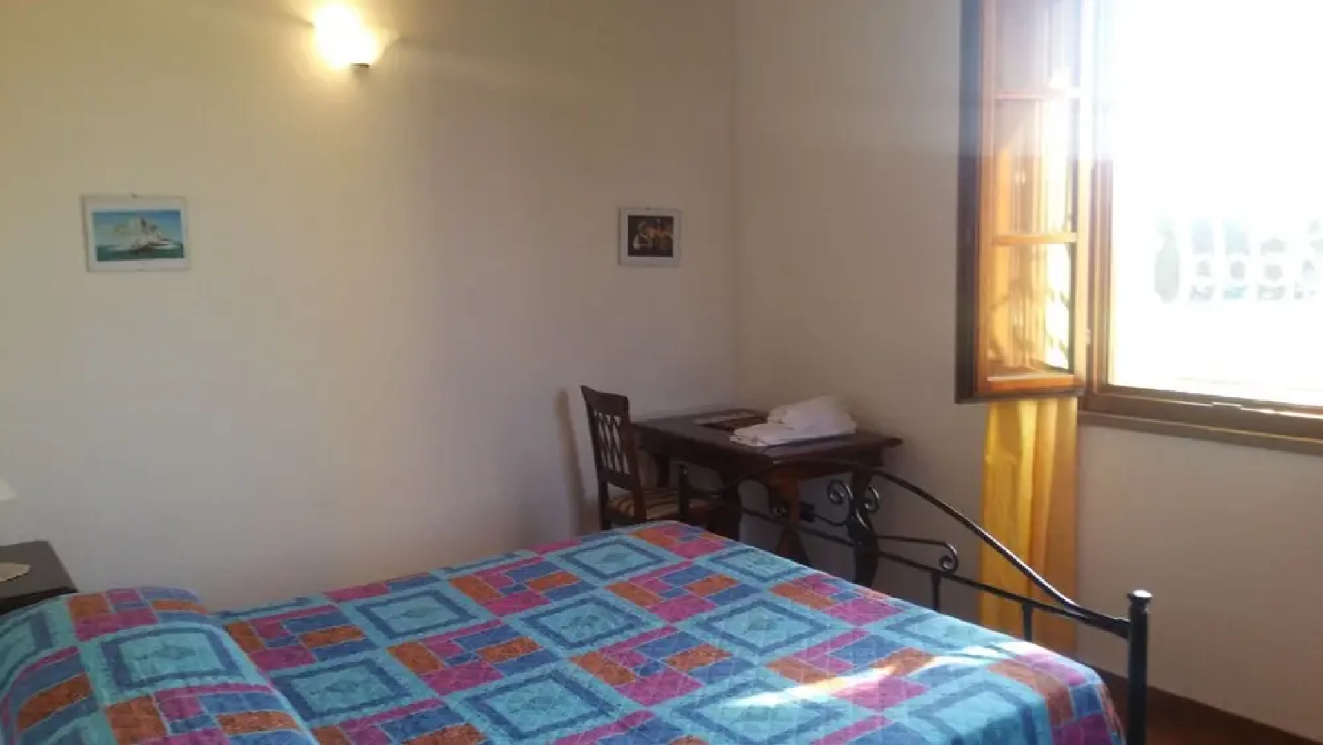 Mimosa Apartment in a No Kids Farm House