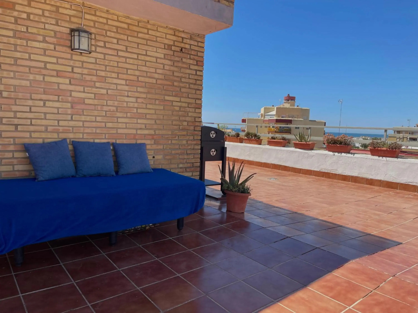 Wonderful Penthouse By The Sea