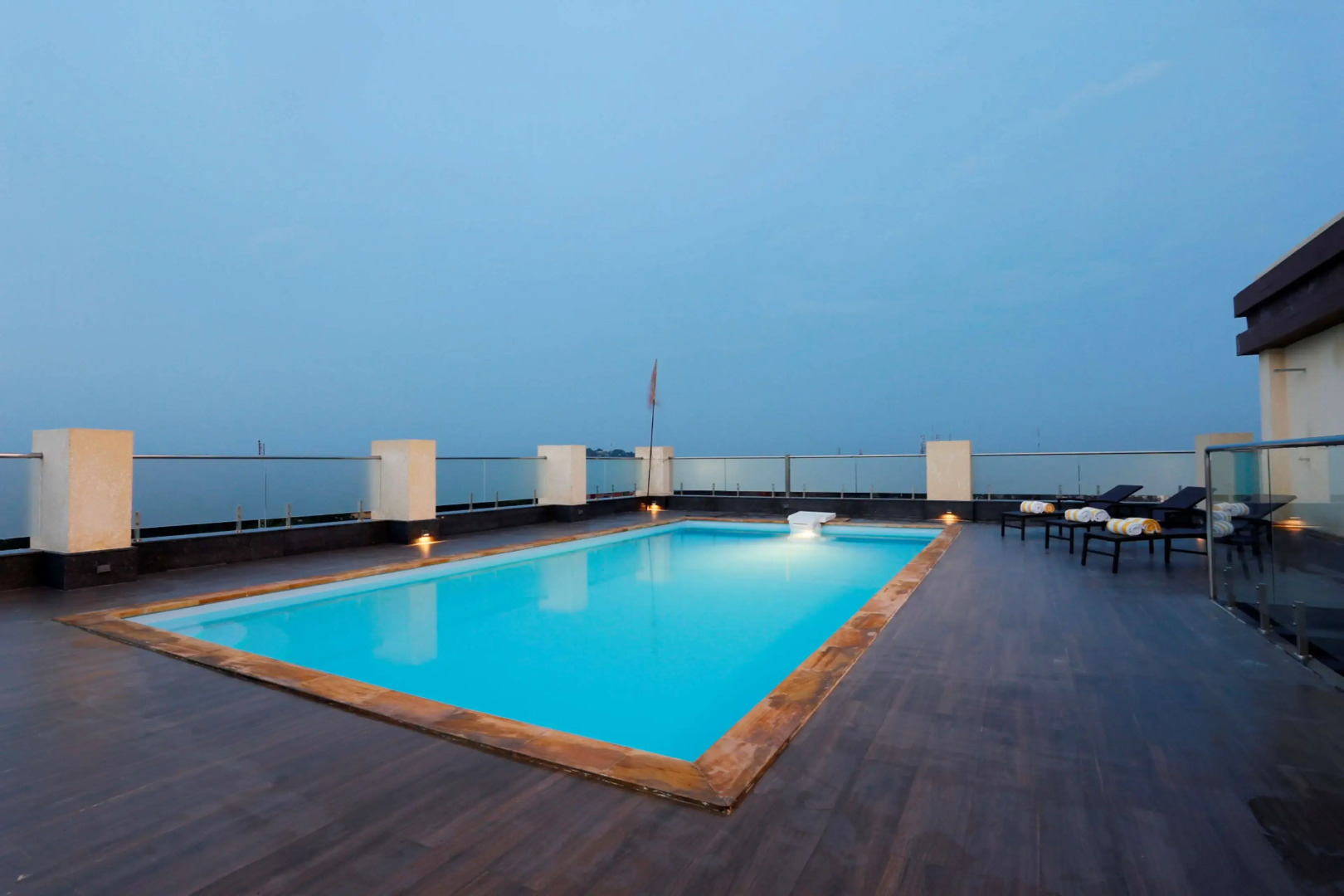 Nataraj Sarovar Portico Jhansi