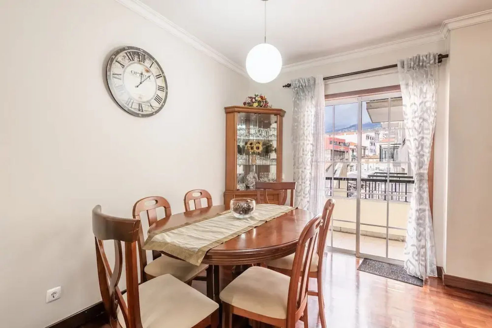 Feels Like Home Funchal Spacious Apartment with Balcony