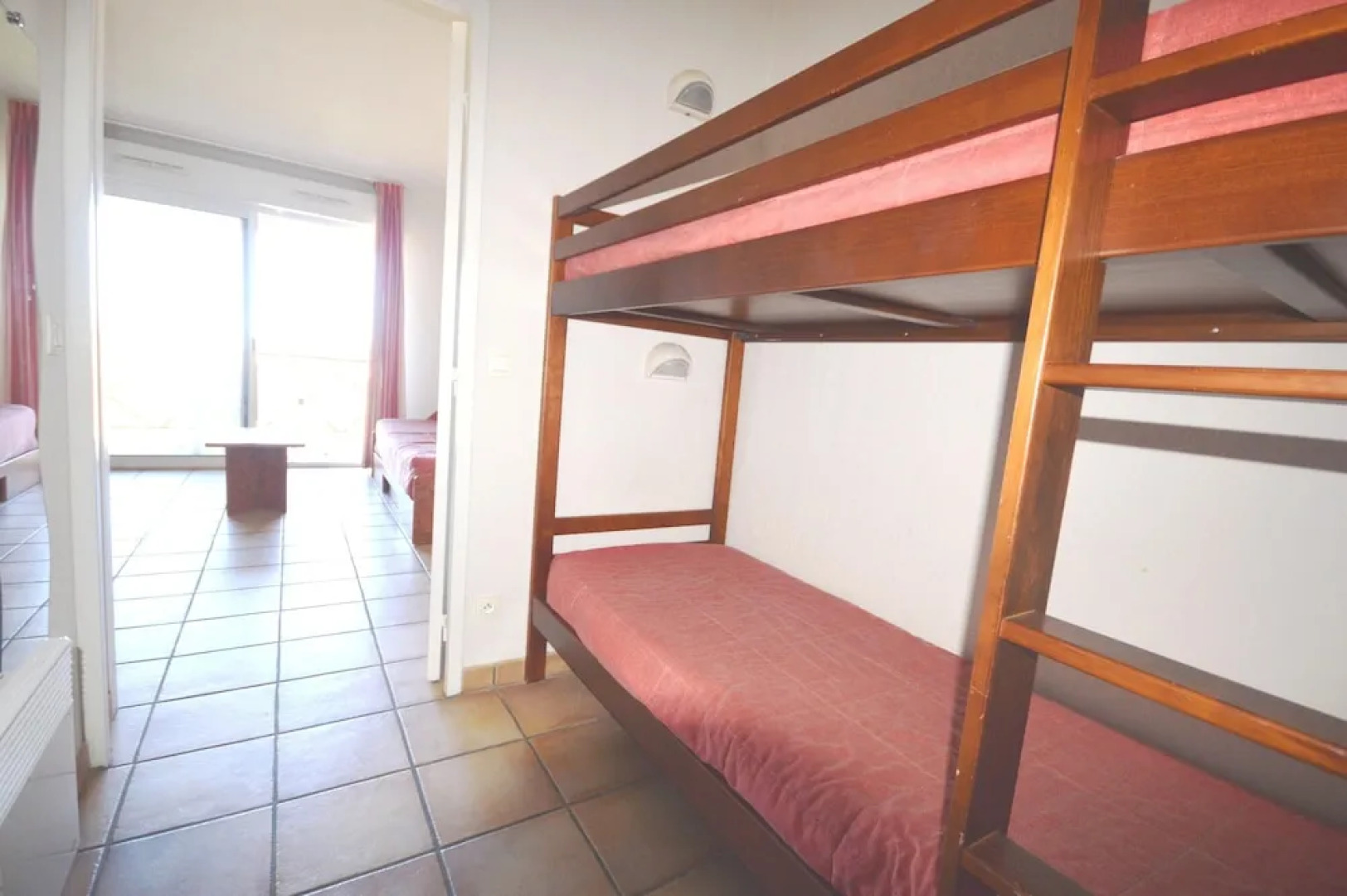Studio in Ciboure, With Wonderful sea View, Shared Pool, Furnished Balcony - 300 m From the Beach