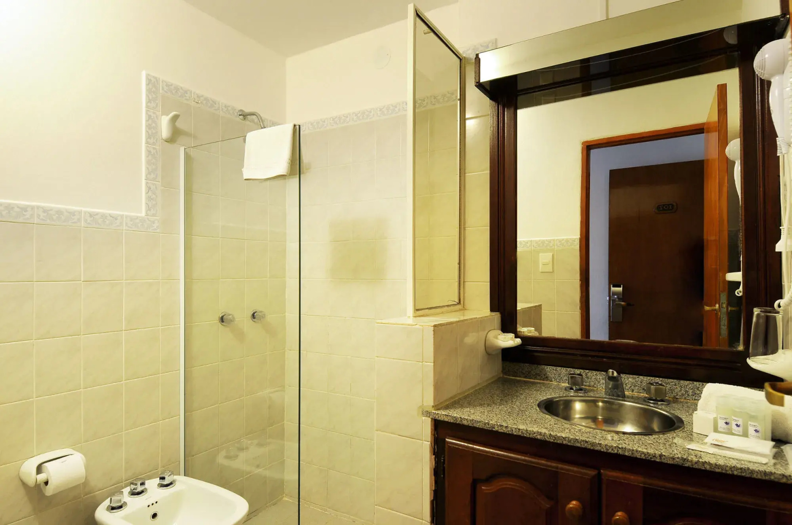 Pinares del Cerro Resort & Suites