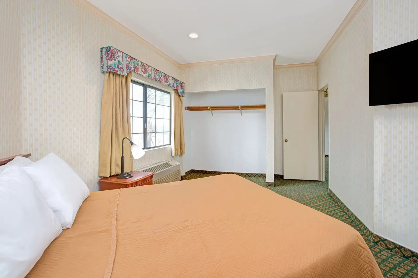 Travelodge by Wyndham Lynwood