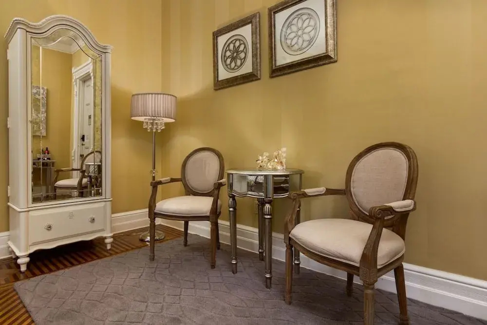 Reynolds Mansion B&B