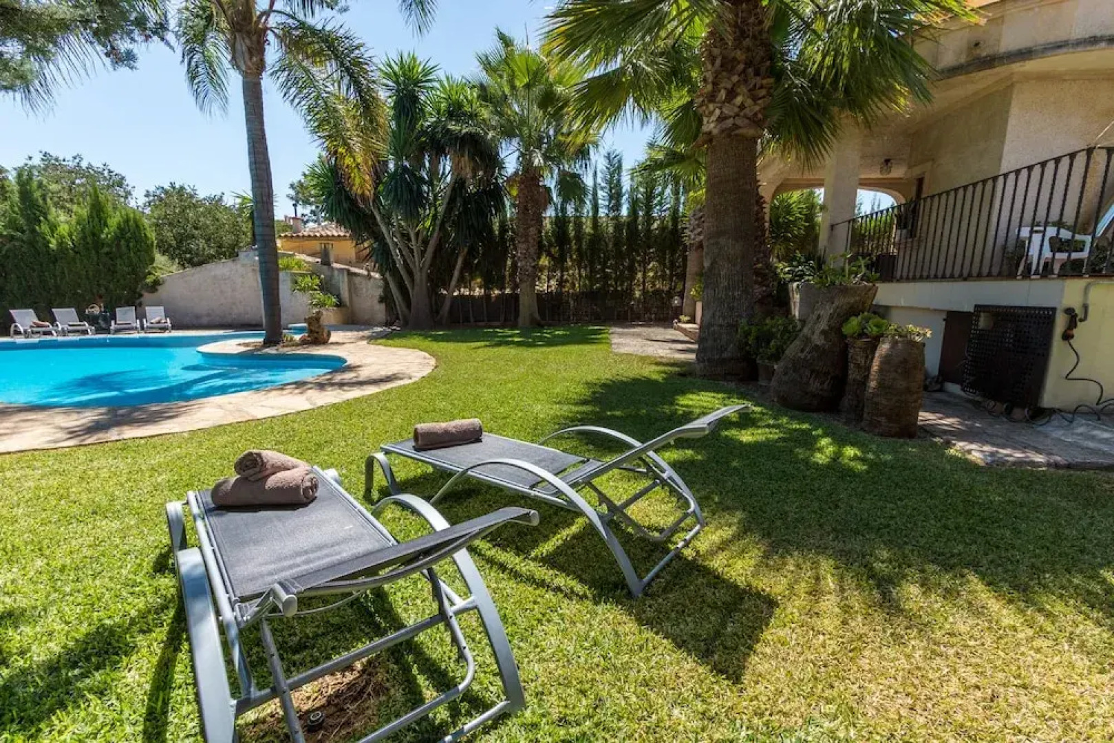 Gual house with private pool