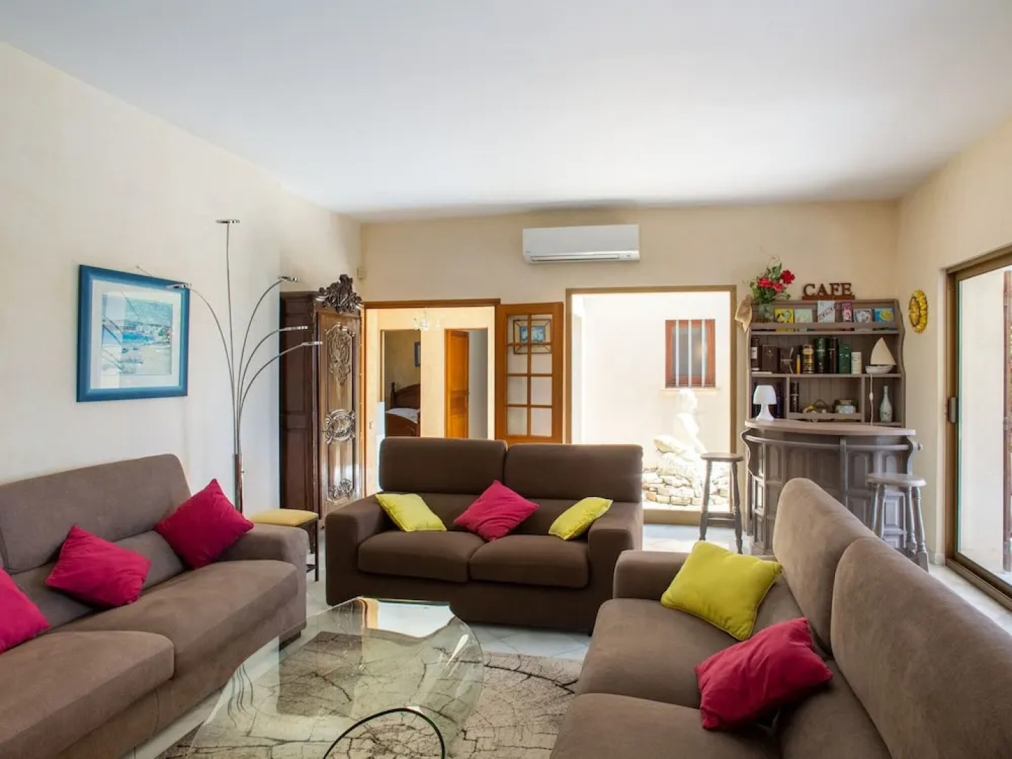 Premium Villa in Ollioules with Swimming Pool