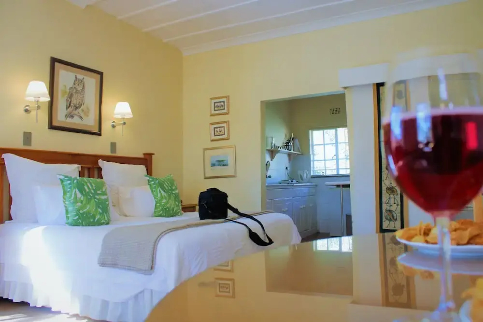 Sweet Thorn Tree Spacious Cottage for 2 People With Great Terrace!