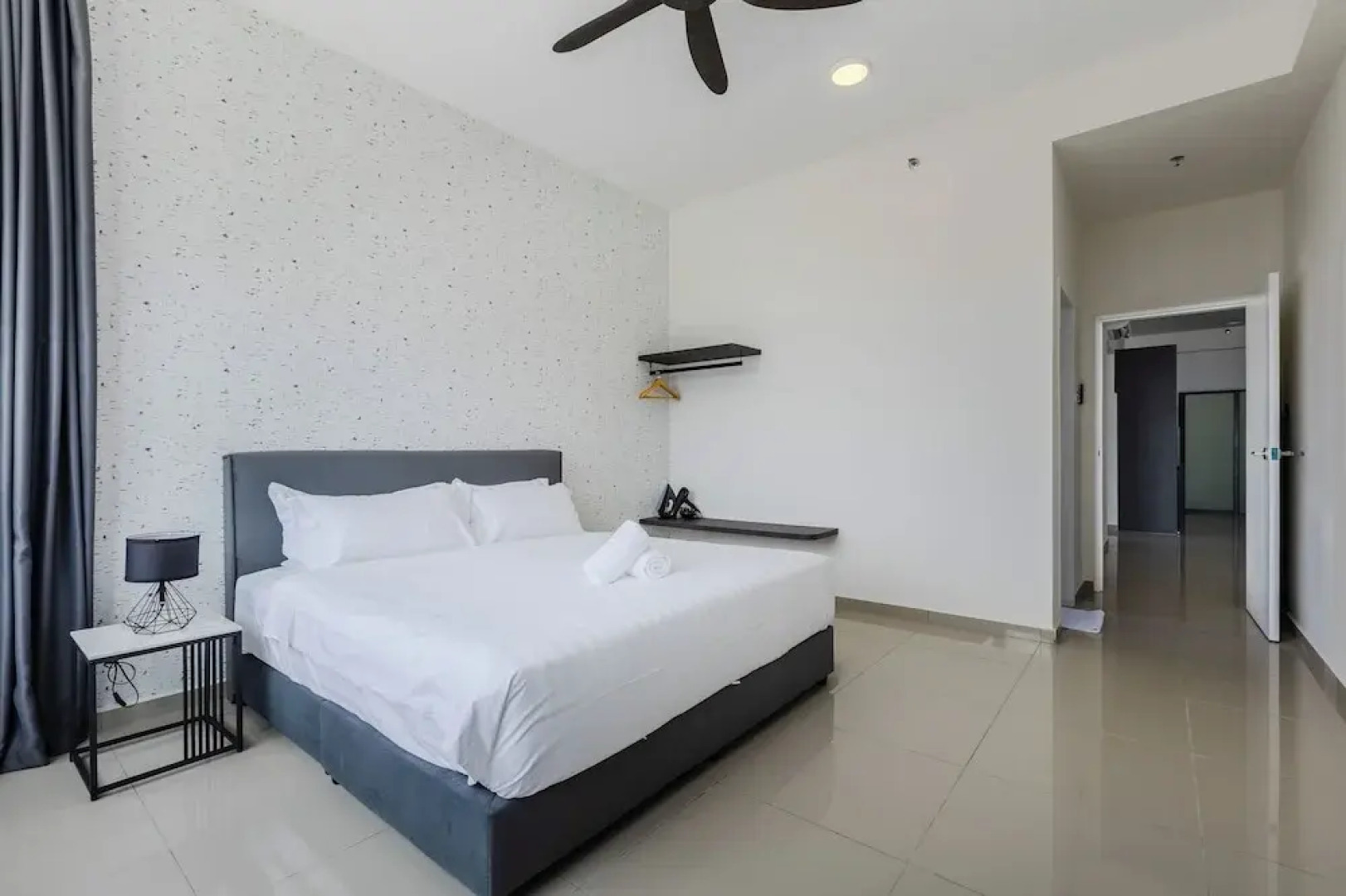 Sunshine Residence Suites