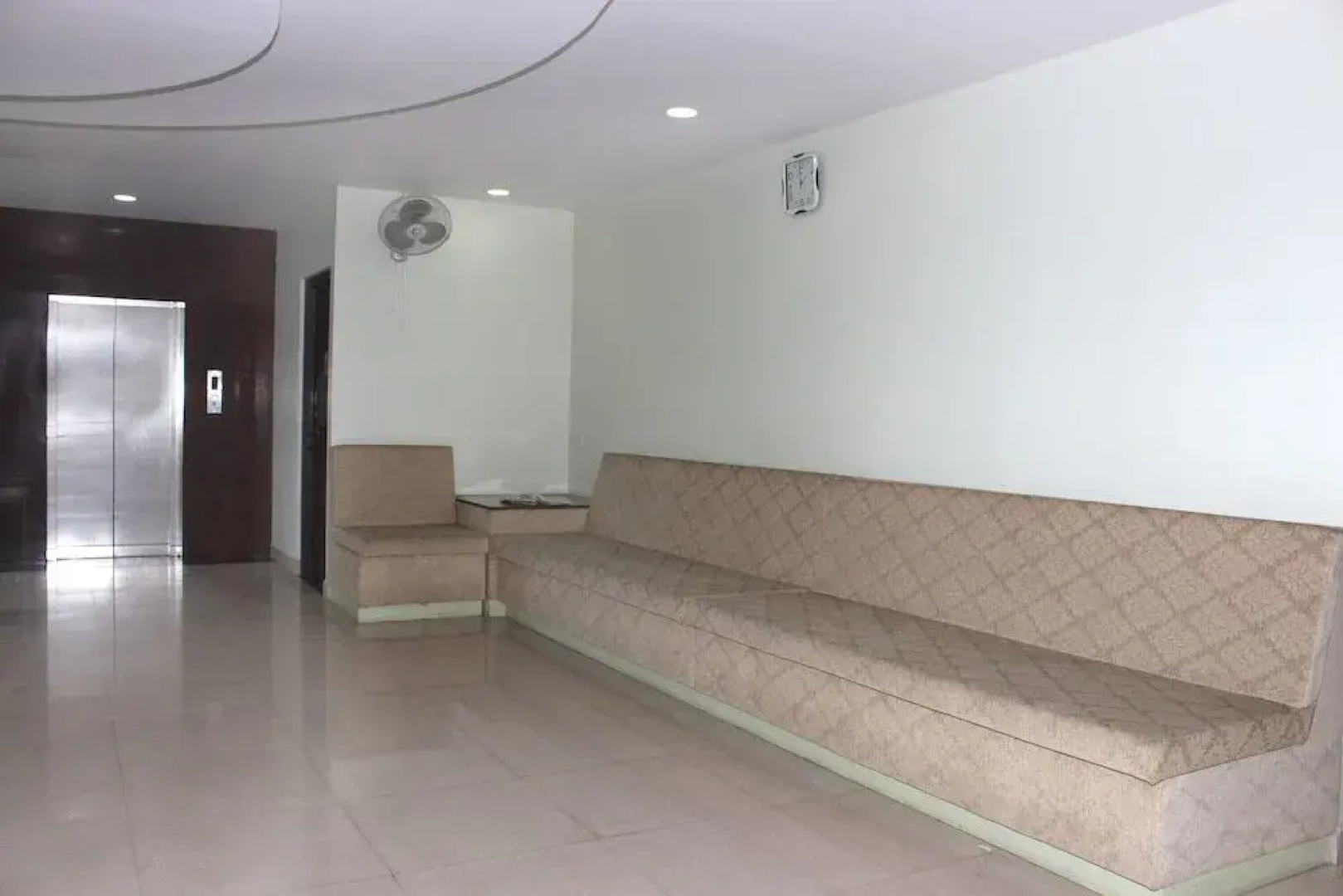 Kallarackal Residency by OYO Rooms