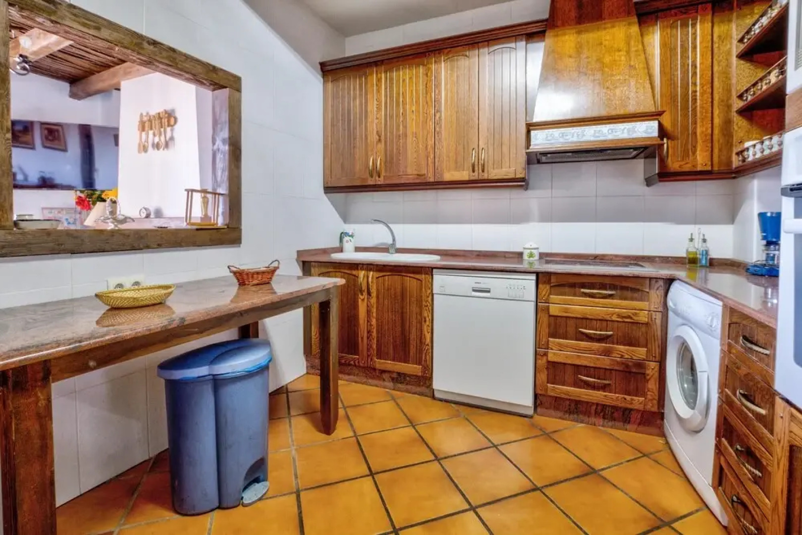 Villa With 6 Bedrooms in Puebla de Don Rodrigo, With Wonderful Mountain View, Private Pool and Furnished Balcony