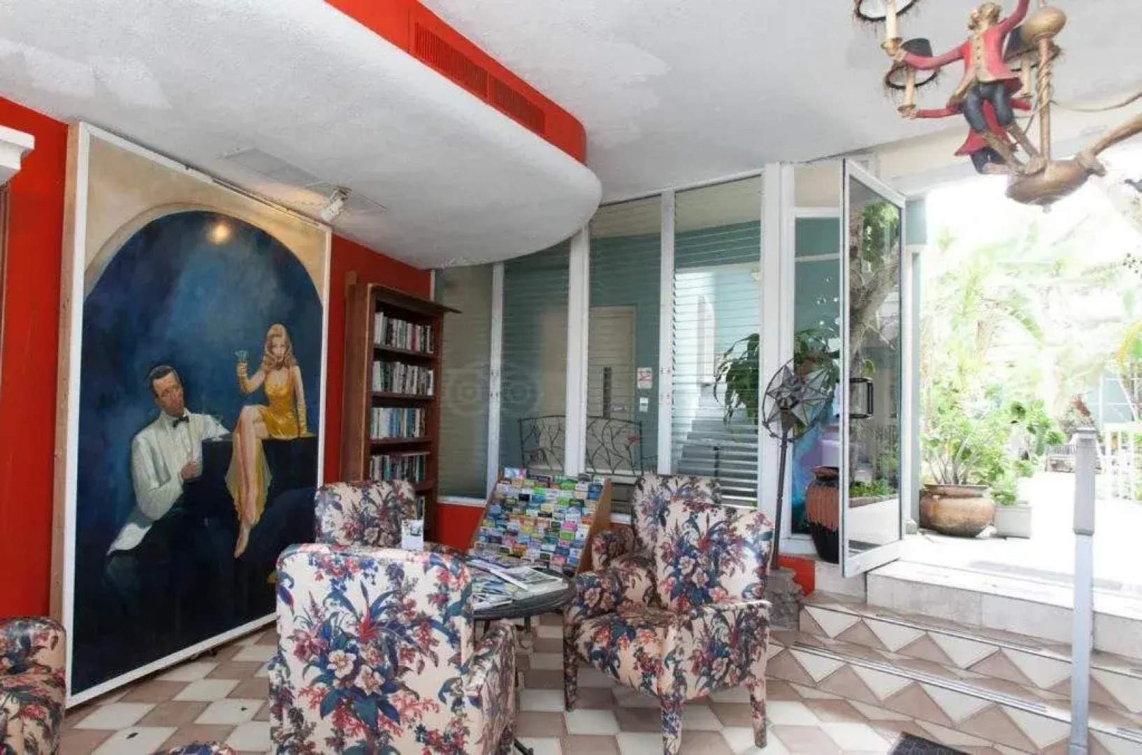 Manhattan Tower Apartment Hotel