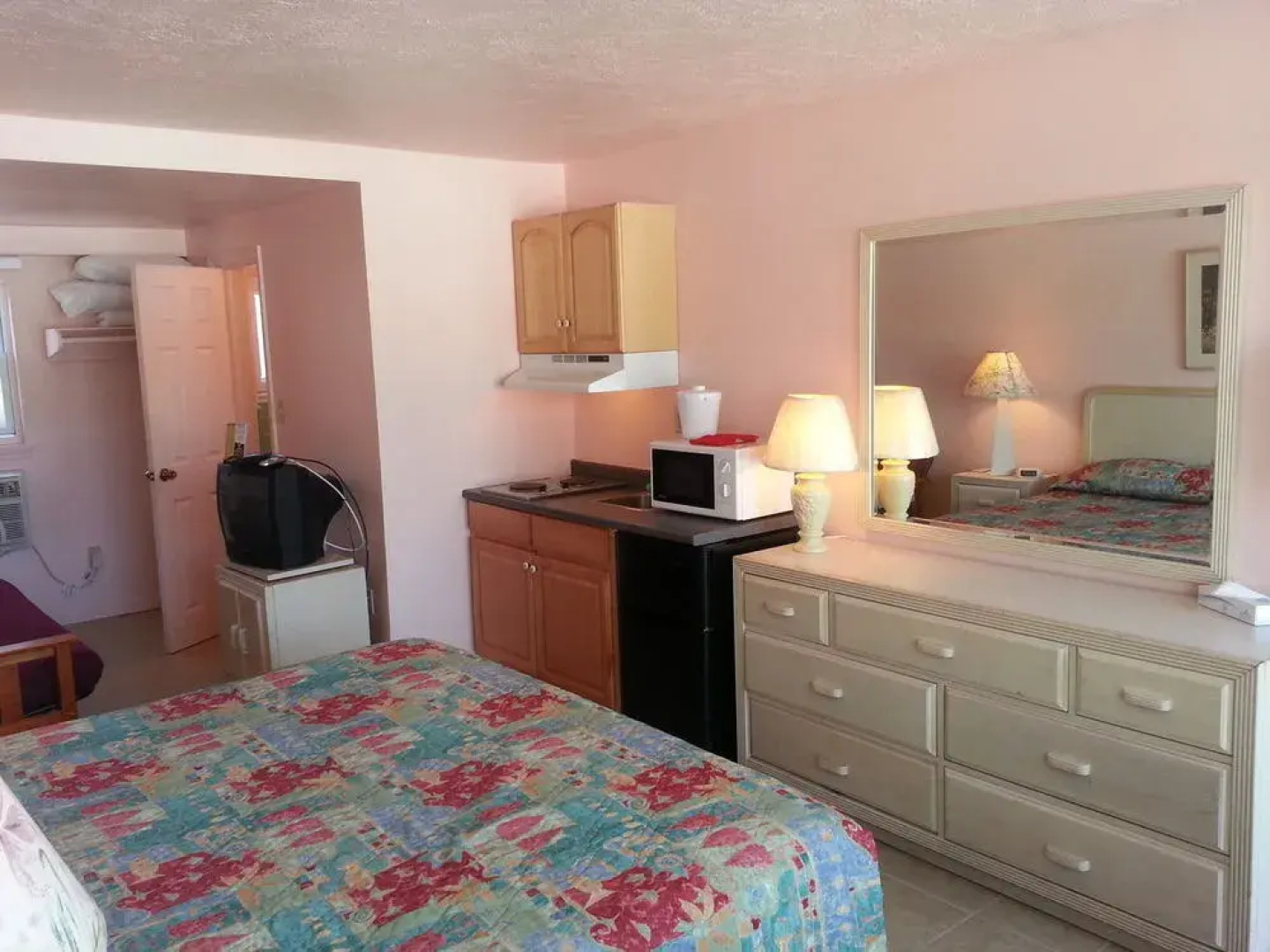 Sand Box Motel