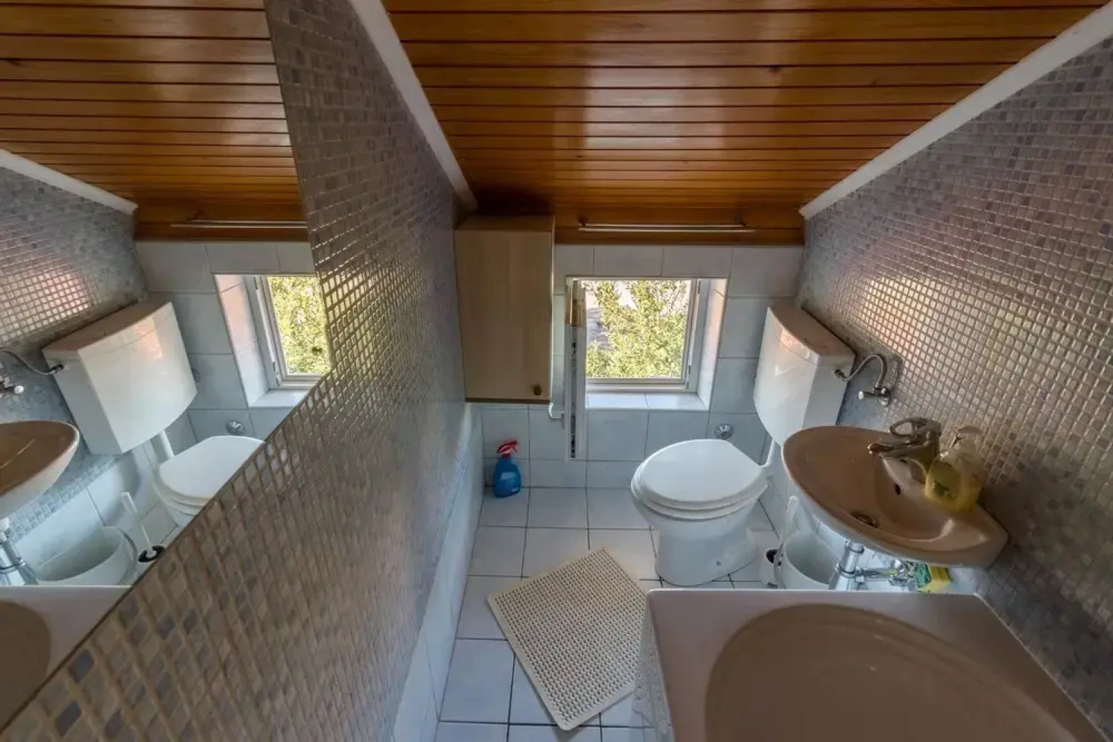 Surfer's lodge