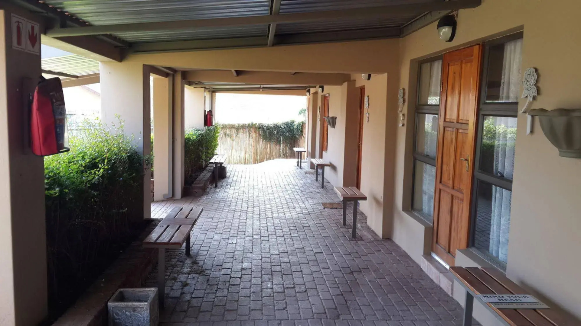 Crystal Rose Lodge & Spa