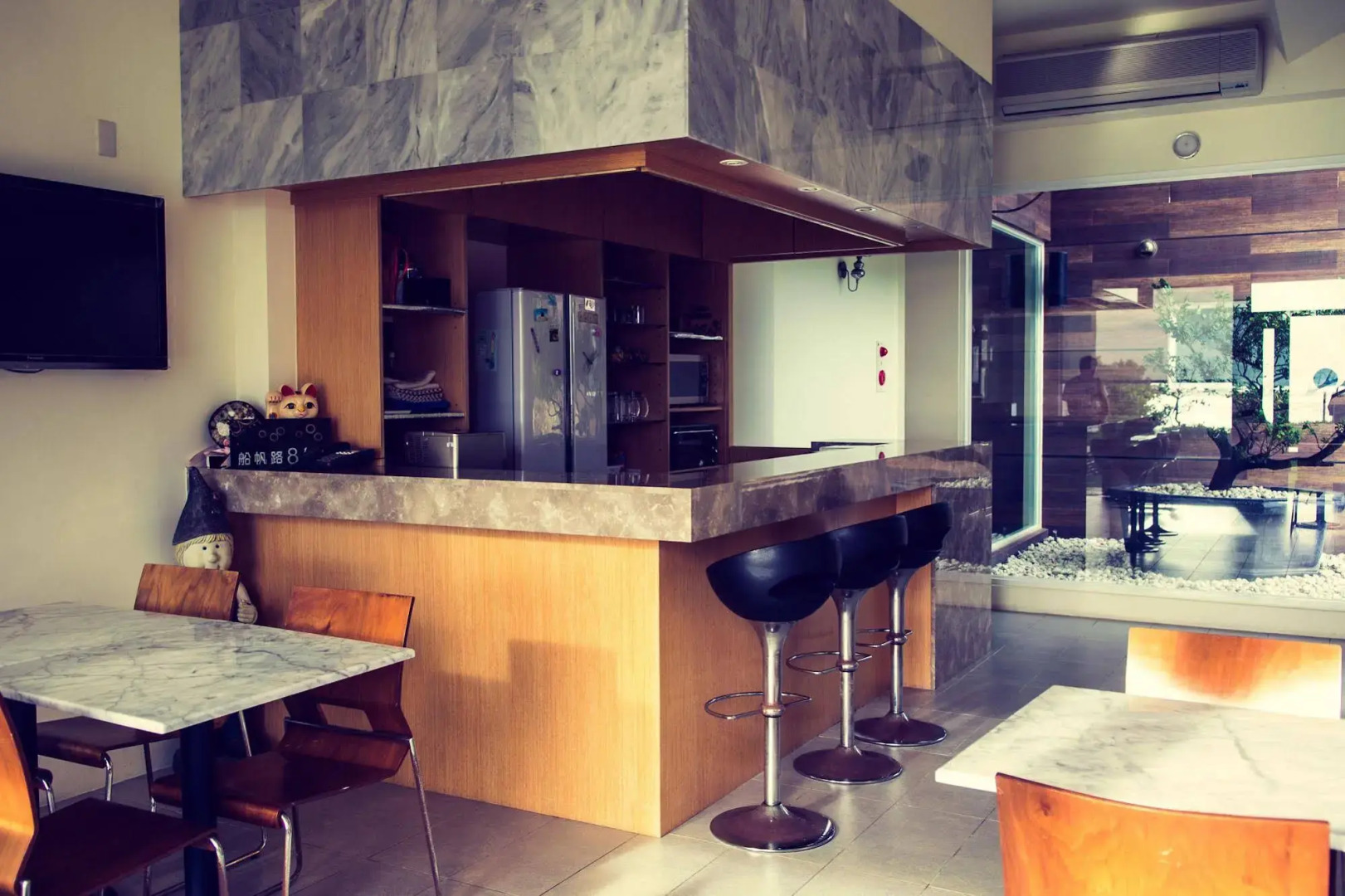 Sasa Nor Lamour B & B