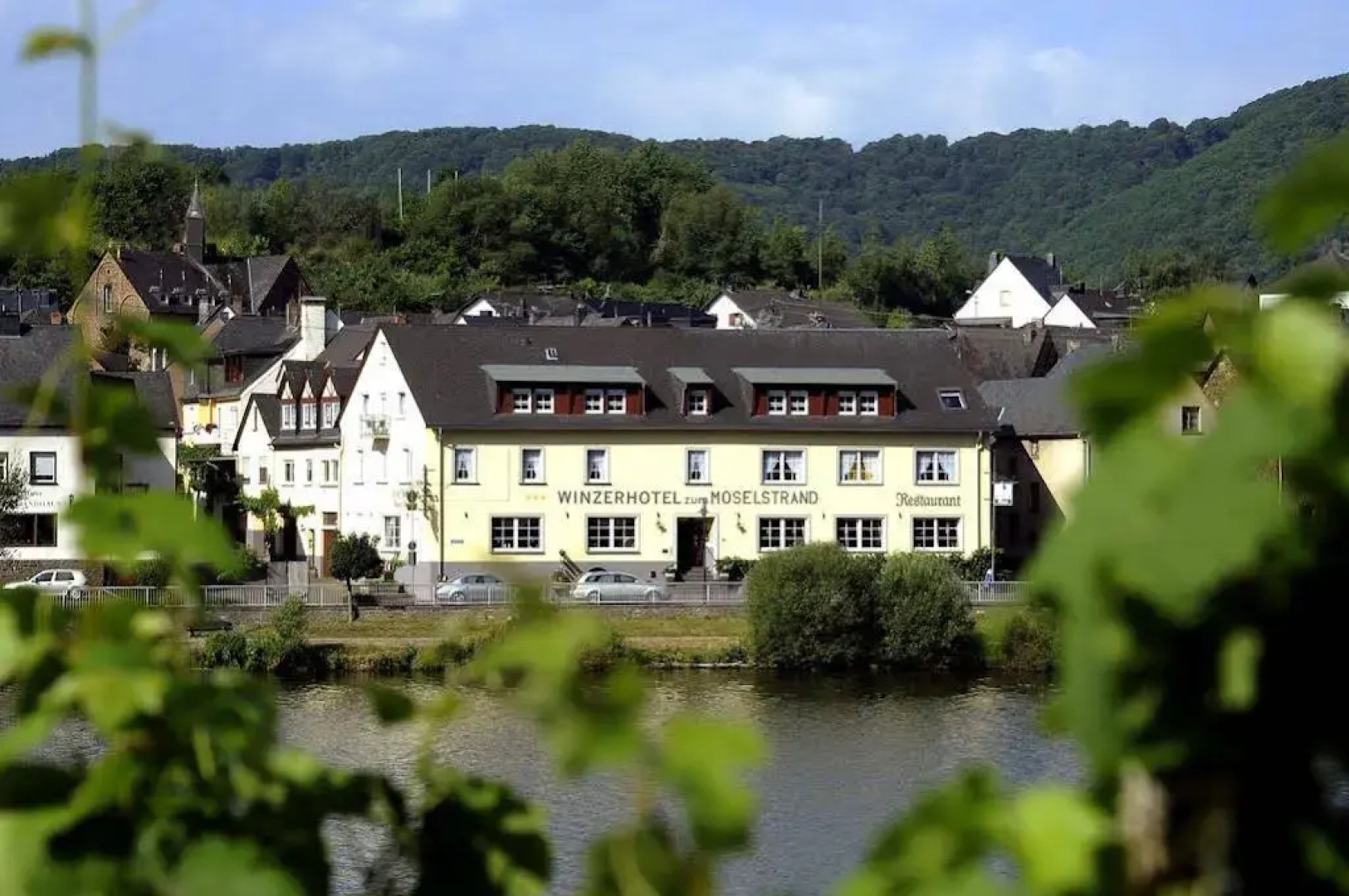 Winzerhotel - Restaurant zum Moselstrand
