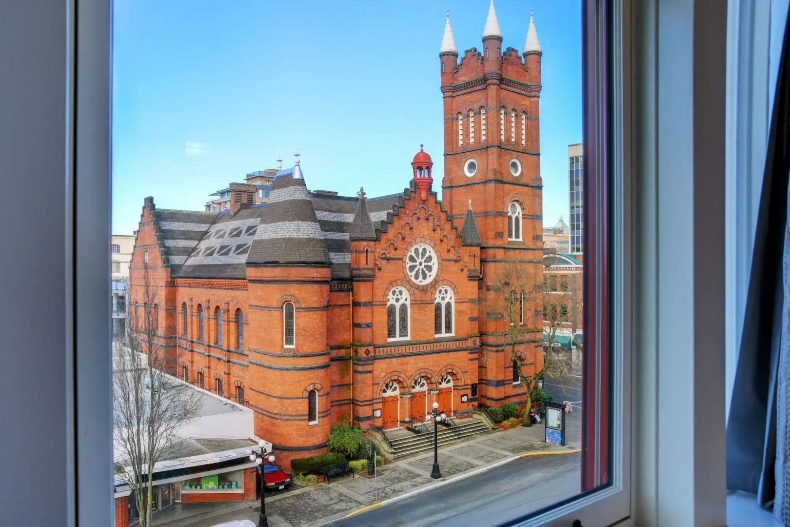Strathcona Hotel