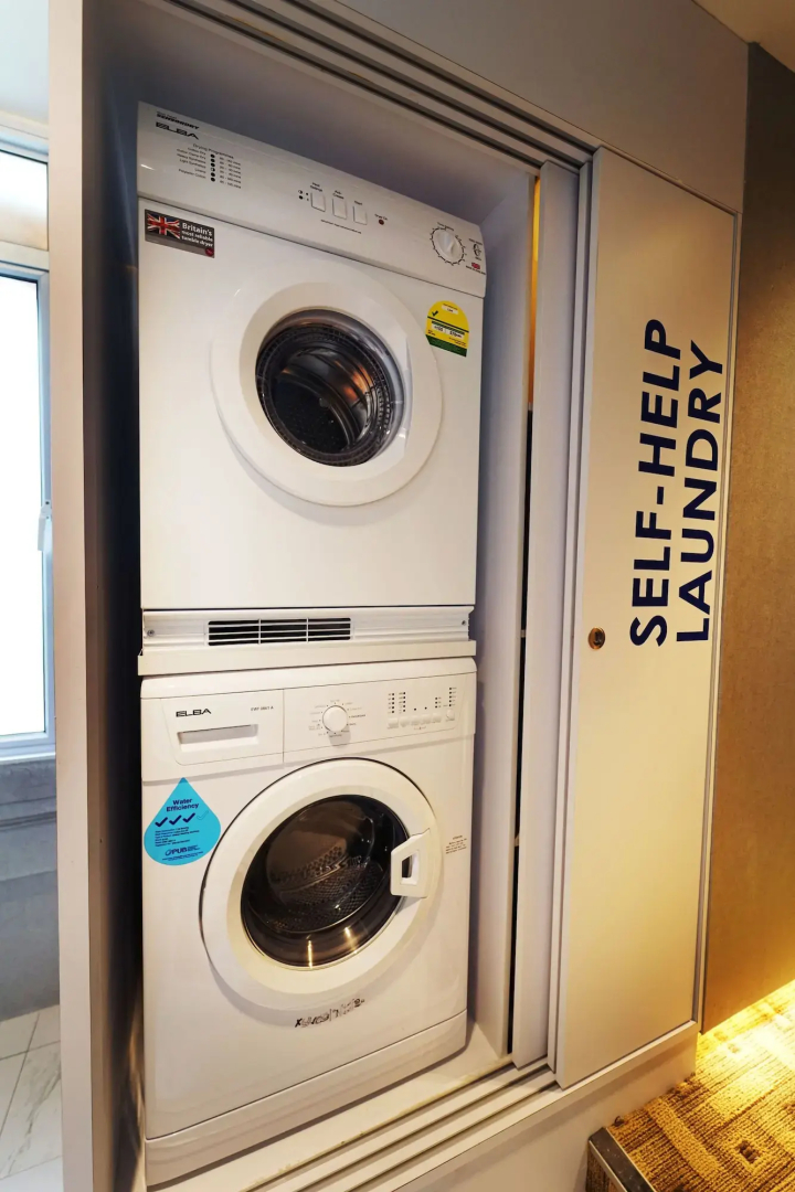 CUBE Boutique Capsule Hotel @ Kampong Glam