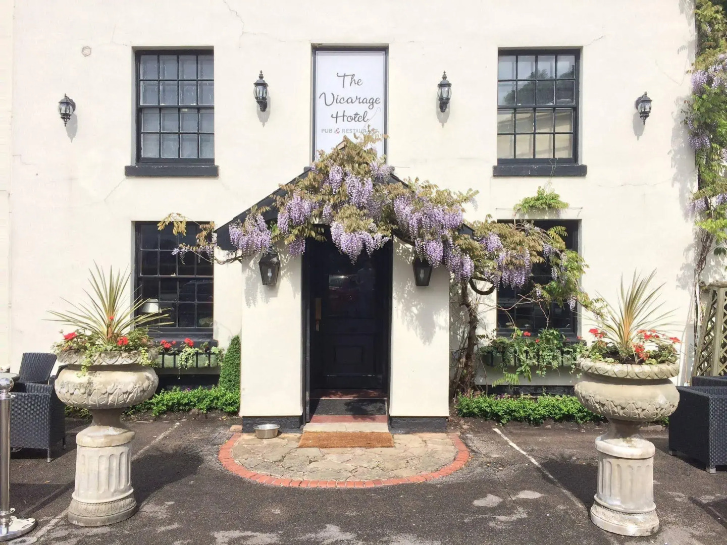 The Vicarage Freehouse & Rooms