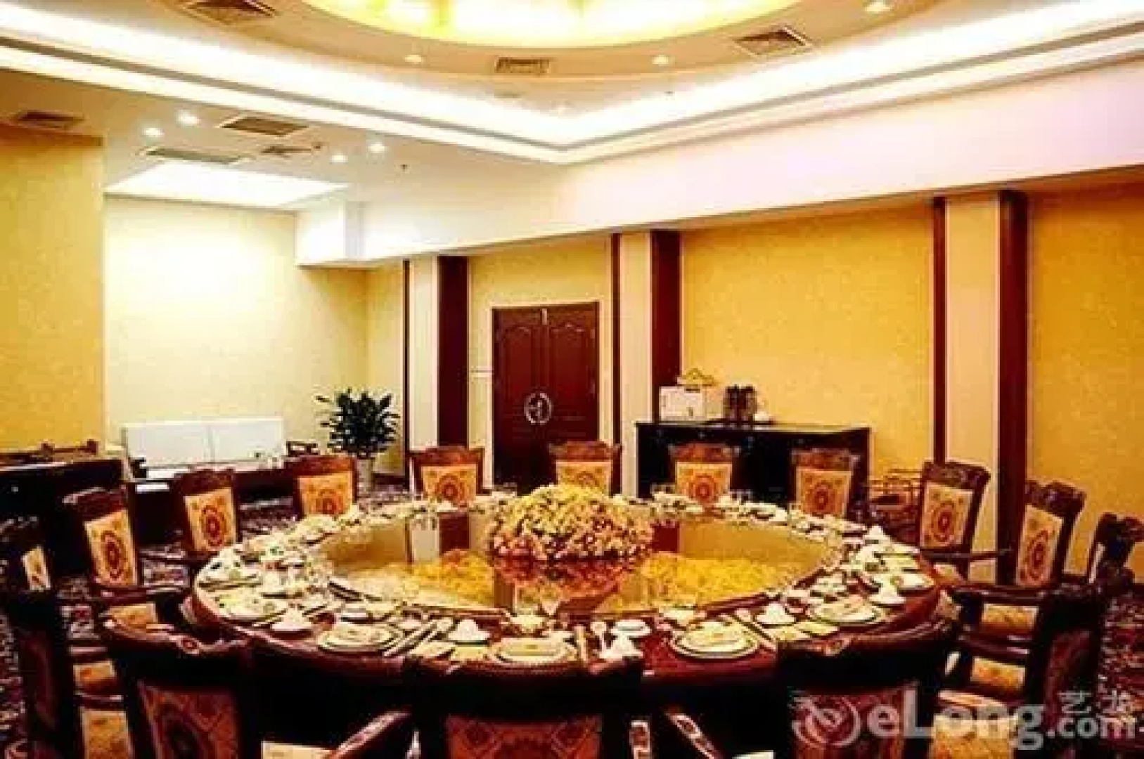 New Era Hotel