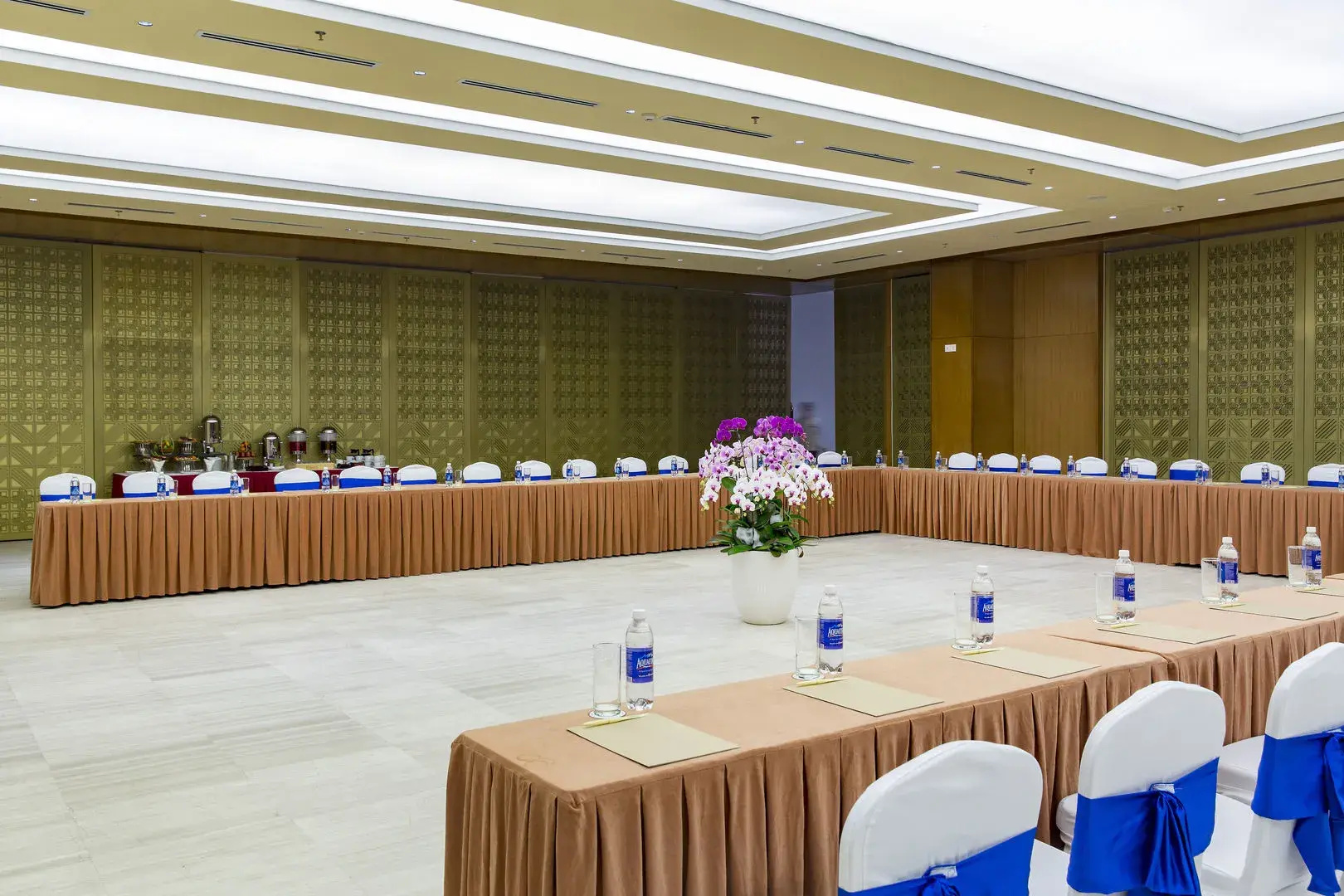 Starcity Hotel & Condotel Beachfront Nha Trang