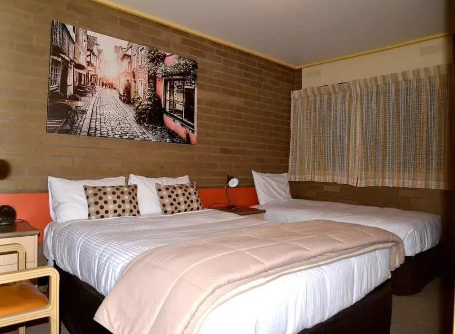 Emmanuel Holiday Apartments