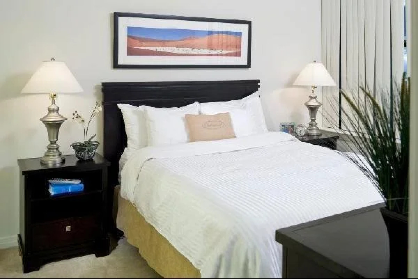 Oak Creek Apartments