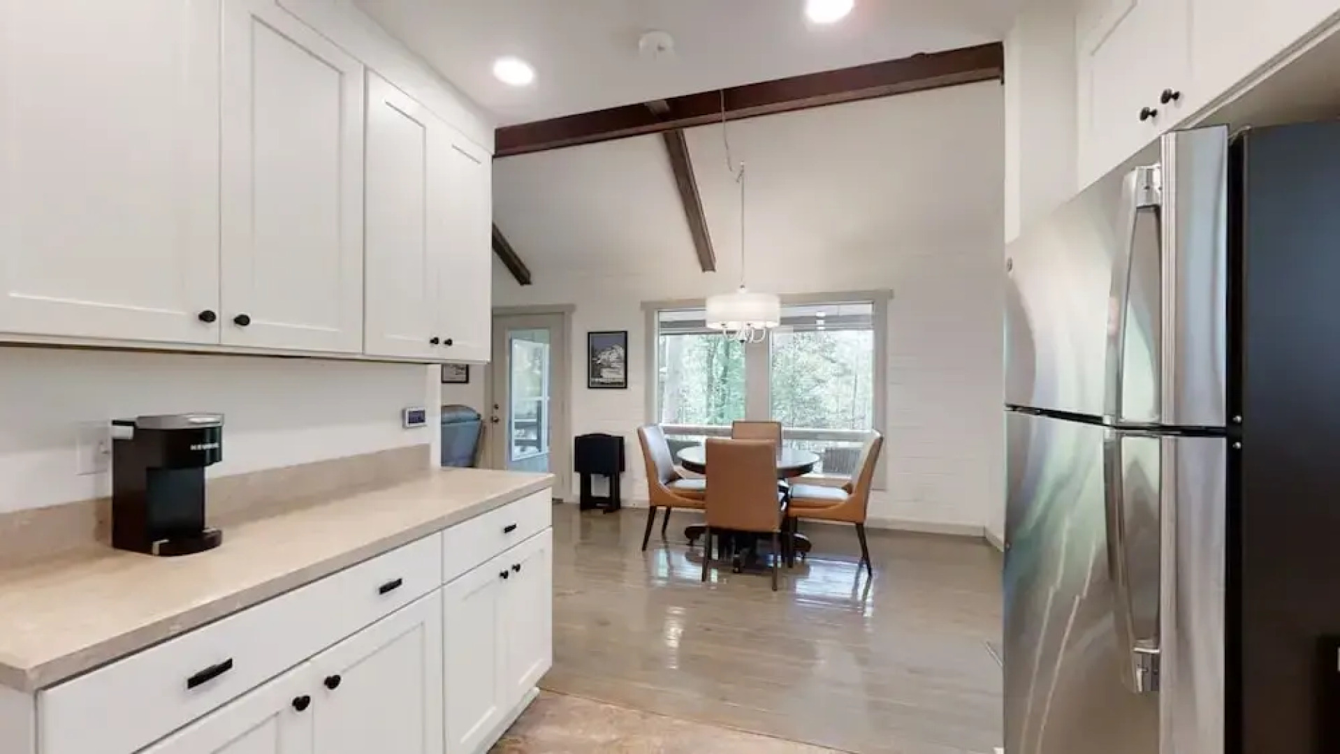 Happy Camper 1 Bedroom Cottage by RedAwning