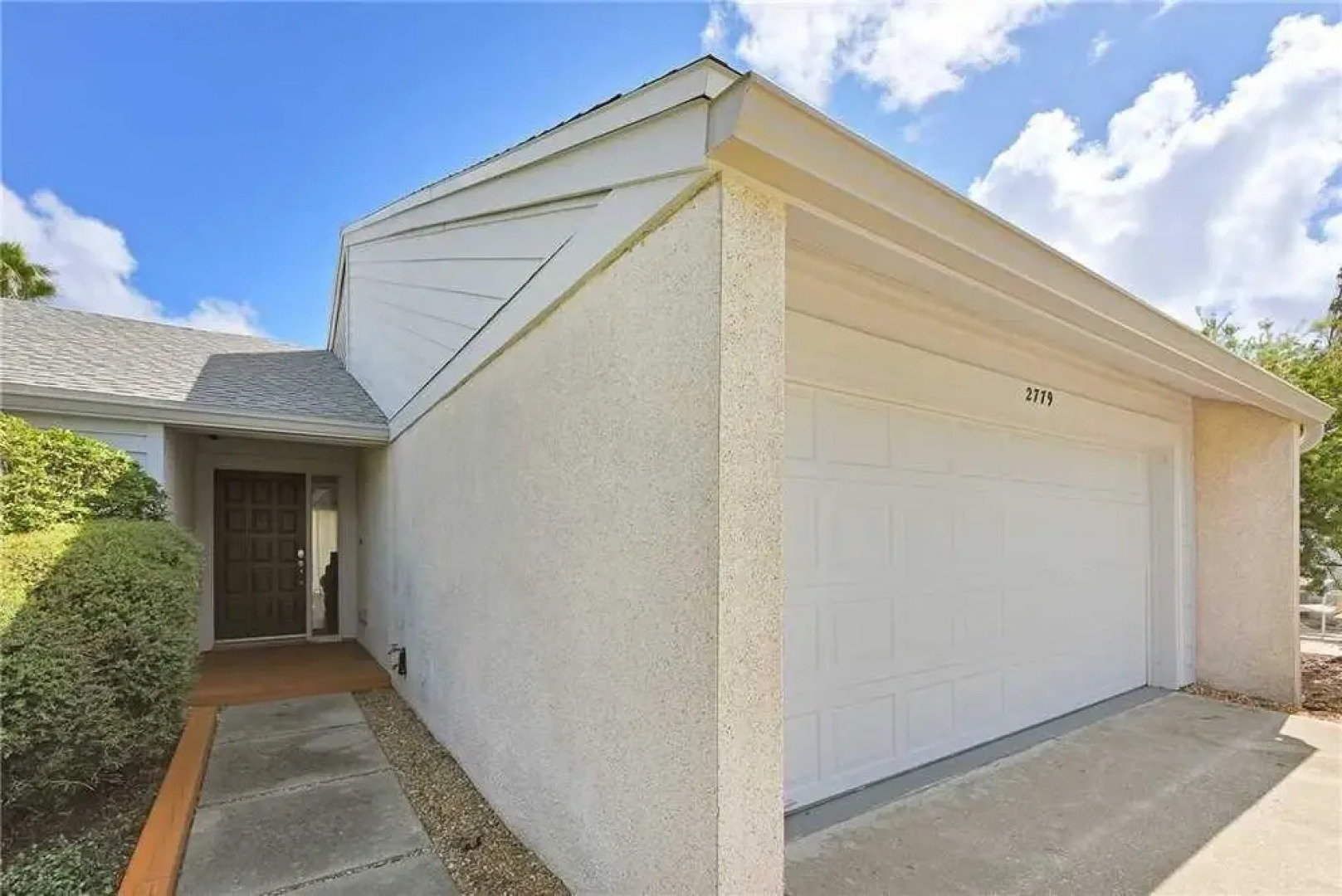 L'Atrium 2779 - Two Bedroom Home