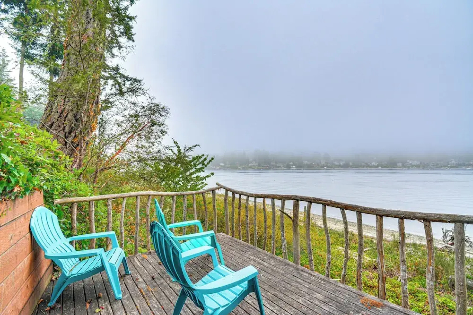 Waterfront Bainbridge Island Home: Stunning Views!