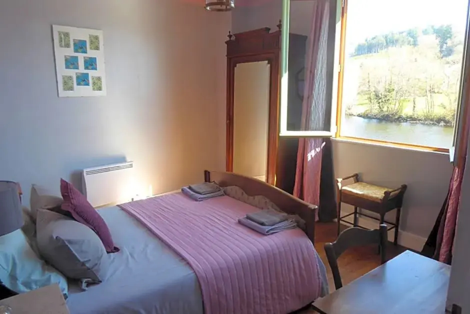 Chambres DHôtes LHirondelle du Lac