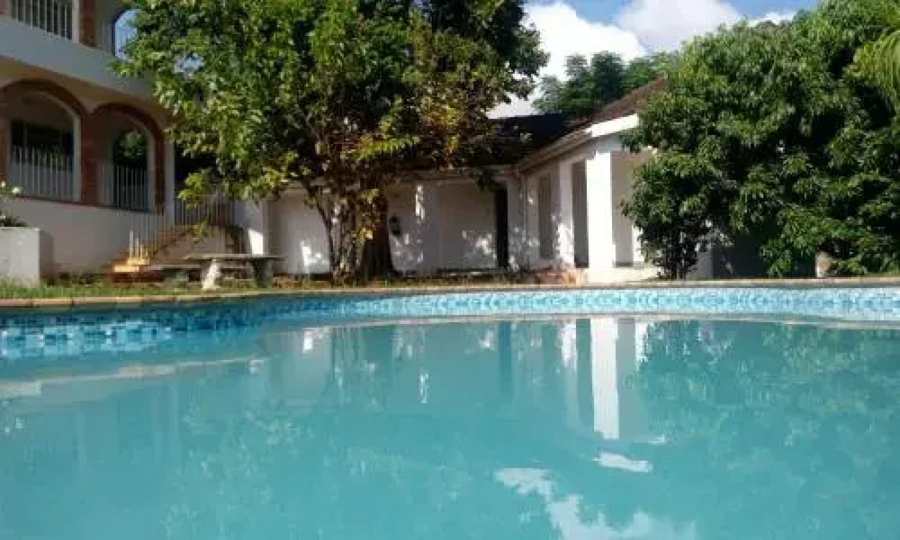 Madonsa Guest House
