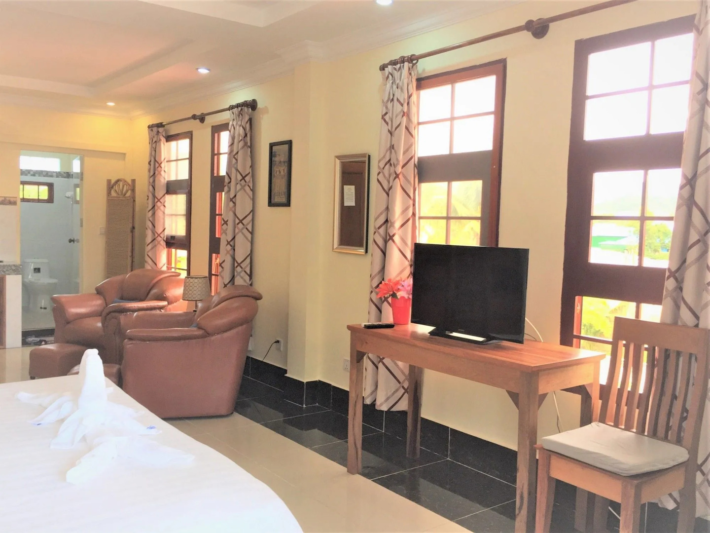 Pink Sands Villa - All Adults