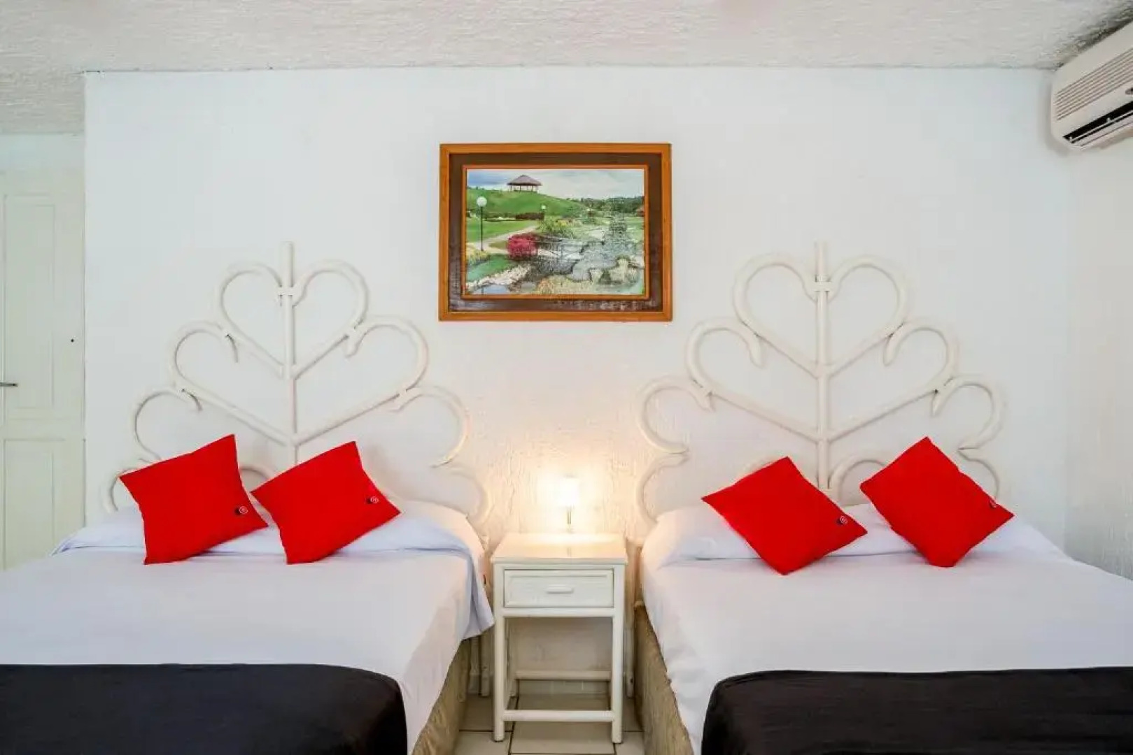 Capital O Farallon Inn