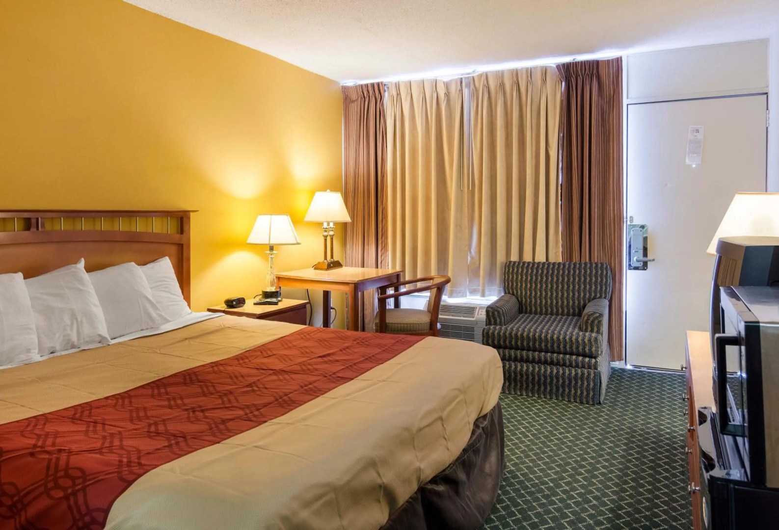 Econo Lodge Petersburg - Fort Lee